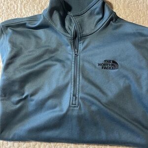 The North Face Blue Long Sleeve Pullover Size Medium